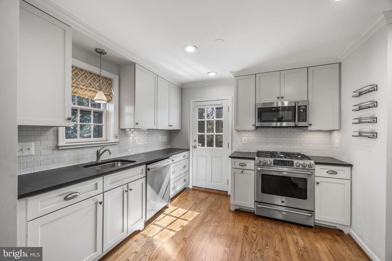 2355 N Quincy St - Photo 3 of 39