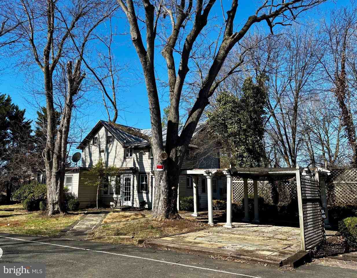 8122 John Mosby Hwy - Photo 2 of 50