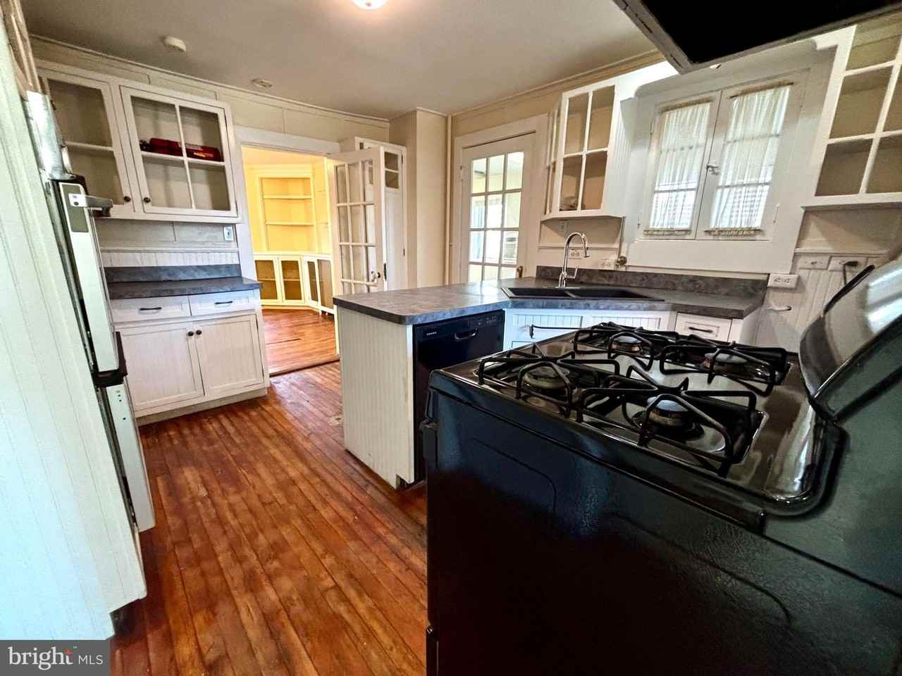 8122 John Mosby Hwy - Photo 7 of 50