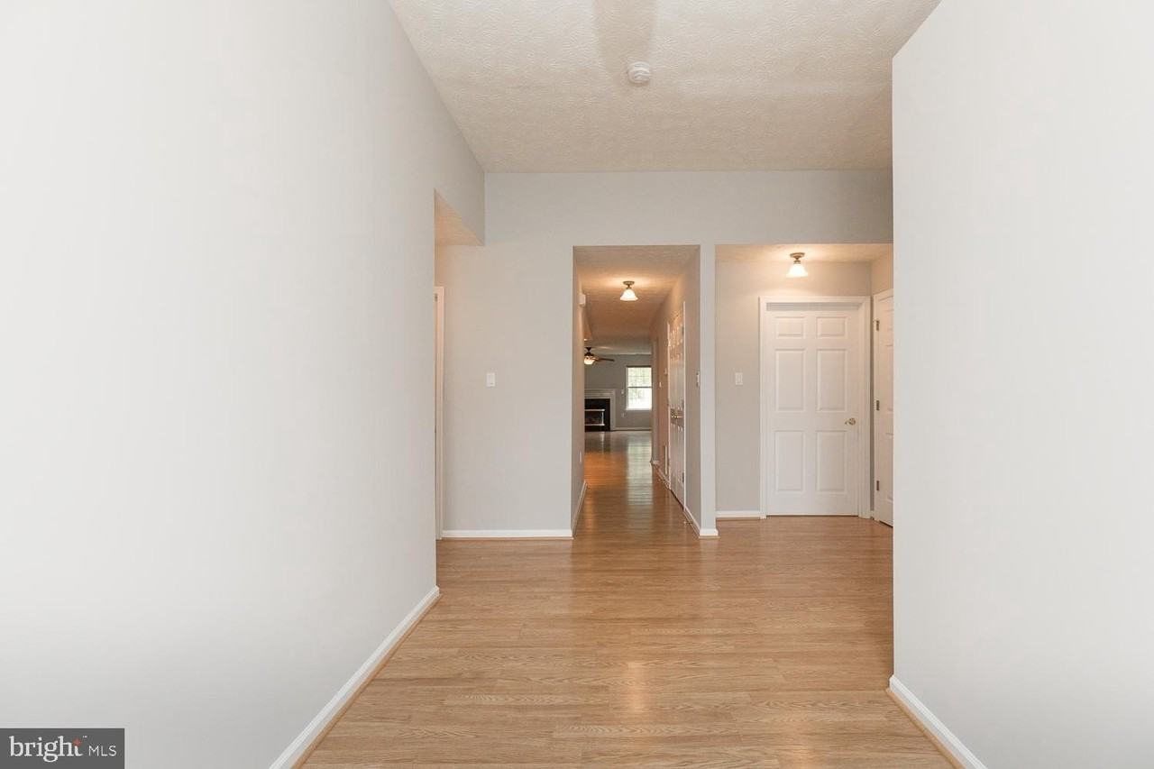 106 Butterscotch Ct - Photo 2 of 33