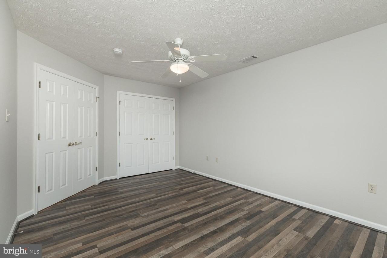 106 Butterscotch Ct - Photo 6 of 33