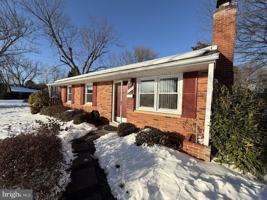 featured image of 7608 Heritage Dr