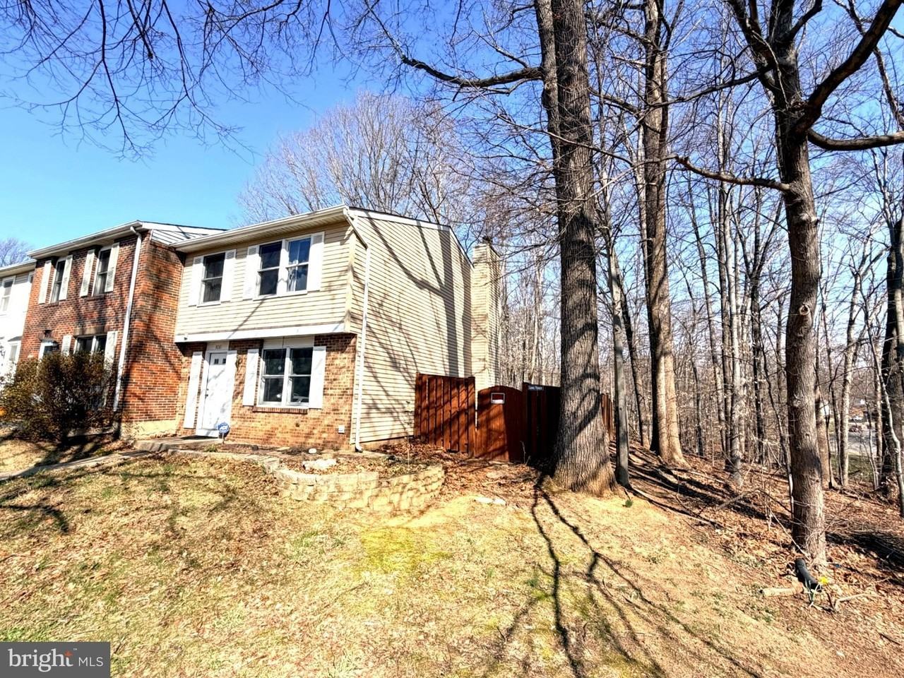 8081 Steeple Chase Ct - Photo 2 of 11