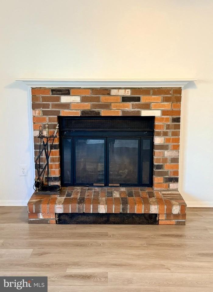 8081 Steeple Chase Ct - Photo 4 of 11