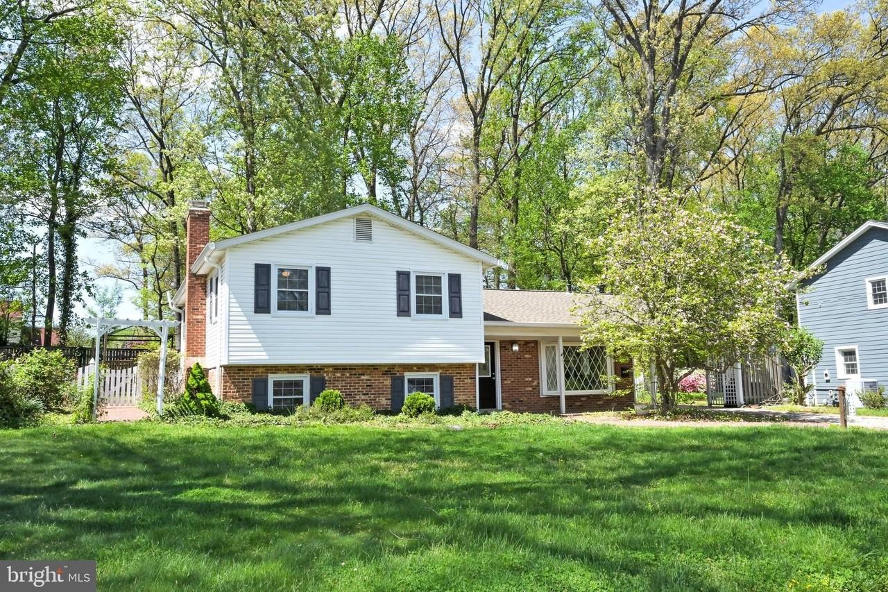 2412 Rockbridge St - Photo 4 of 50