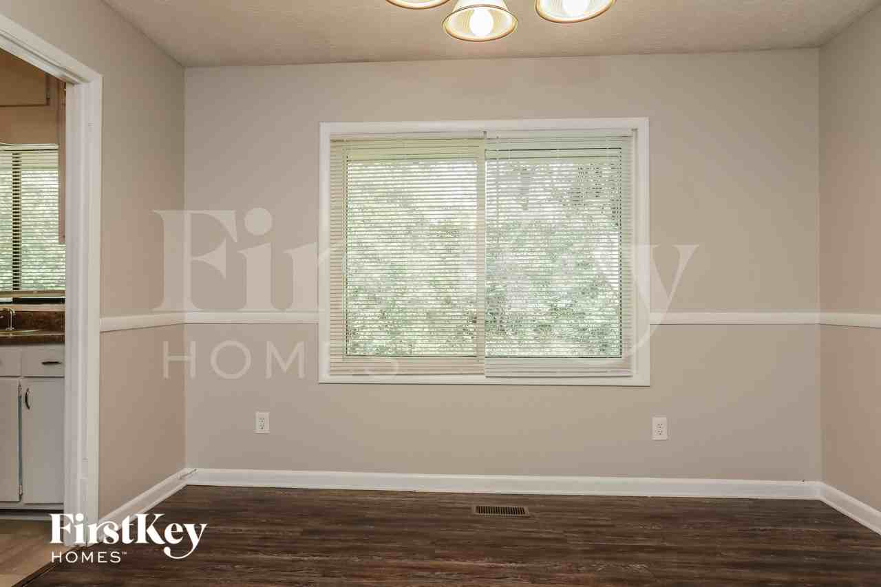 4073 Cedar Ridge Trl - Photo 4 of 15