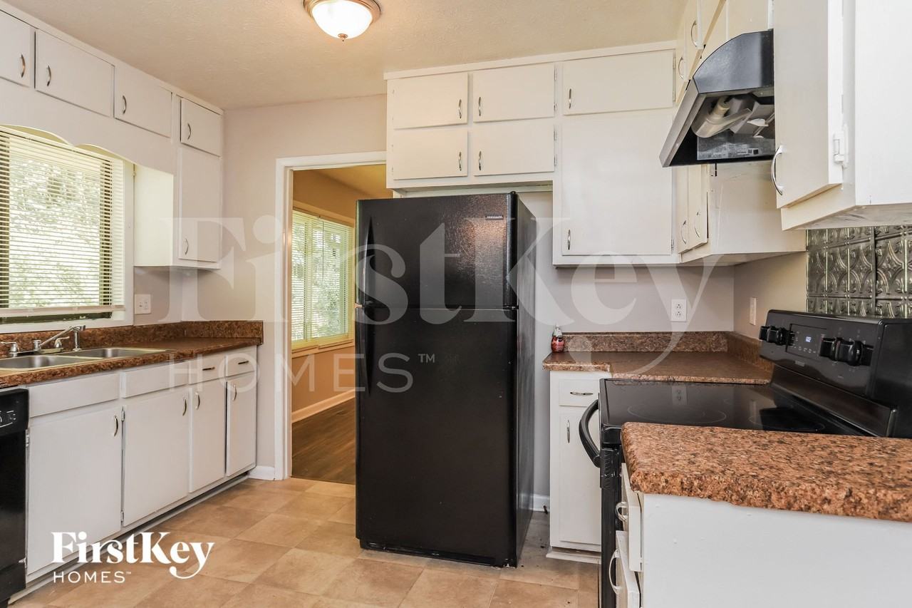 4073 Cedar Ridge Trl - Photo 7 of 15