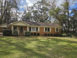 featured image of 1027 W Alden Ave