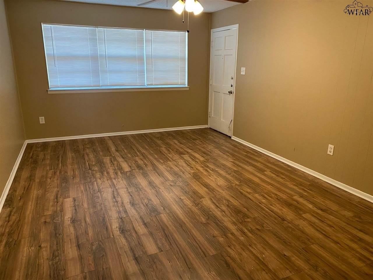 4005 Boren Ave #A - Photo 2 of 7