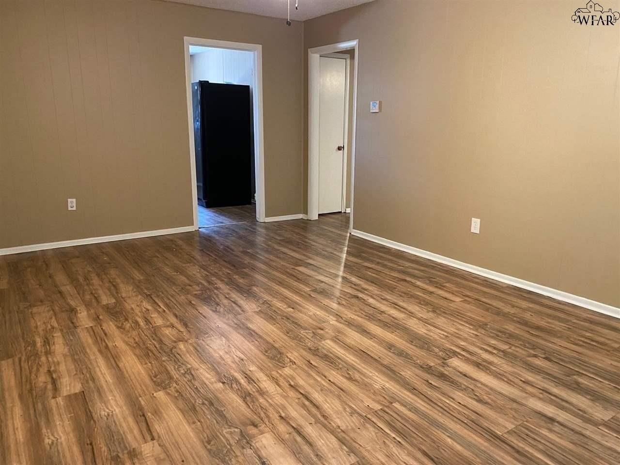 4005 Boren Ave #A - Photo 3 of 7