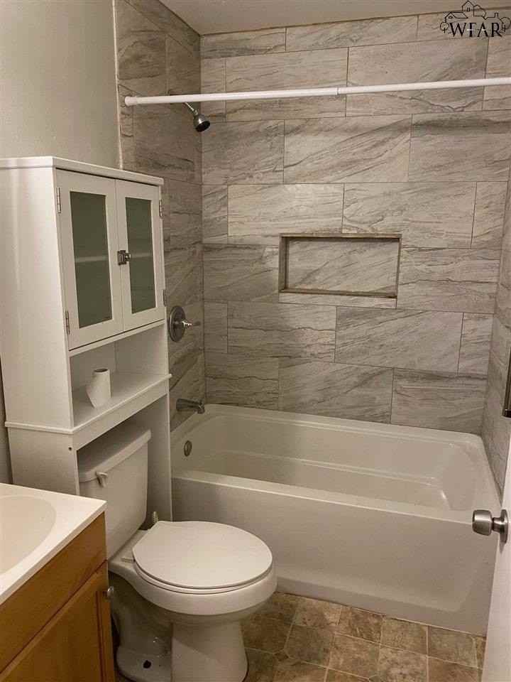 4005 Boren Ave #A - Photo 6 of 7