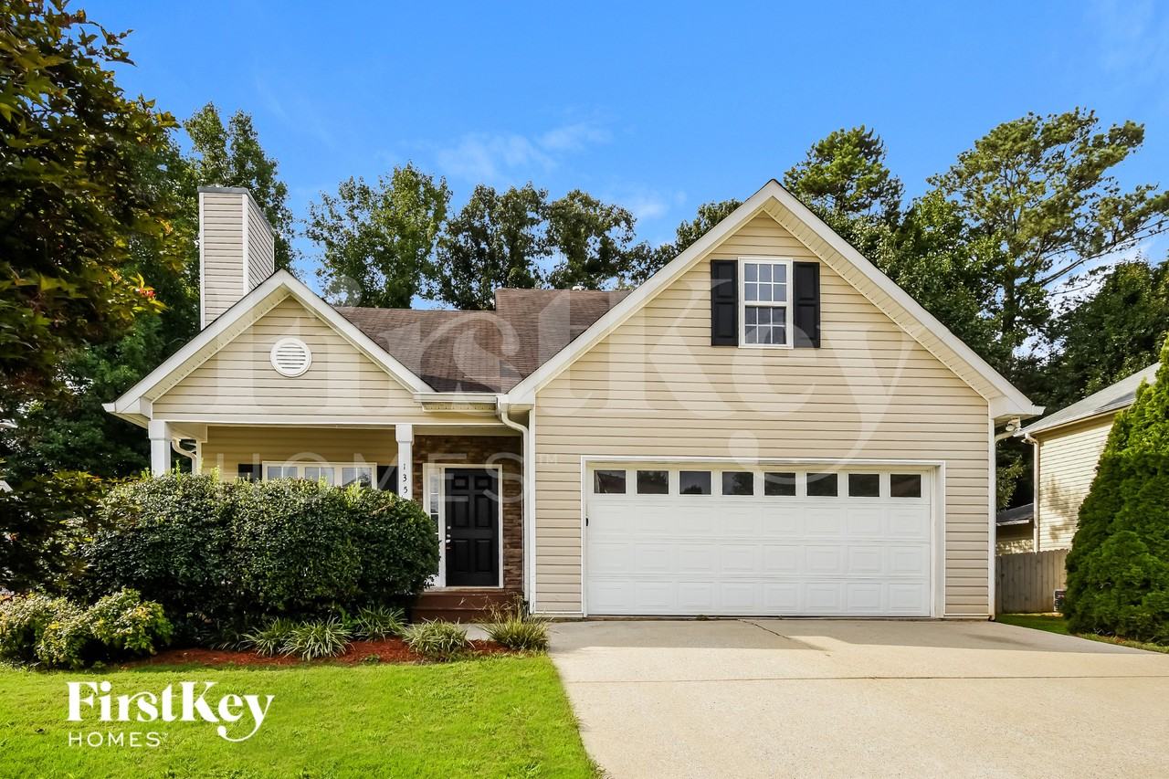 135 Lexington Parke Dr