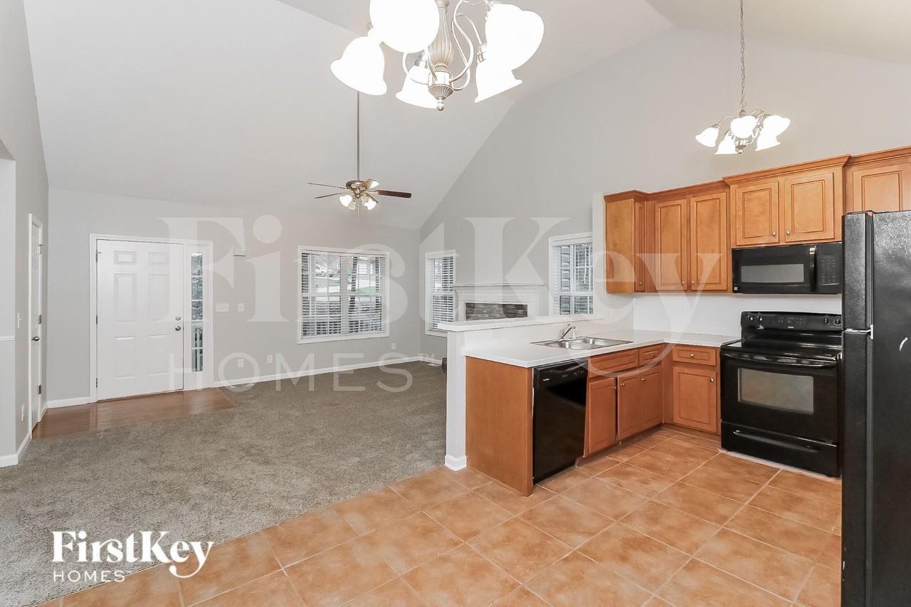 129B Sequoyah Cir - Photo 4 of 15