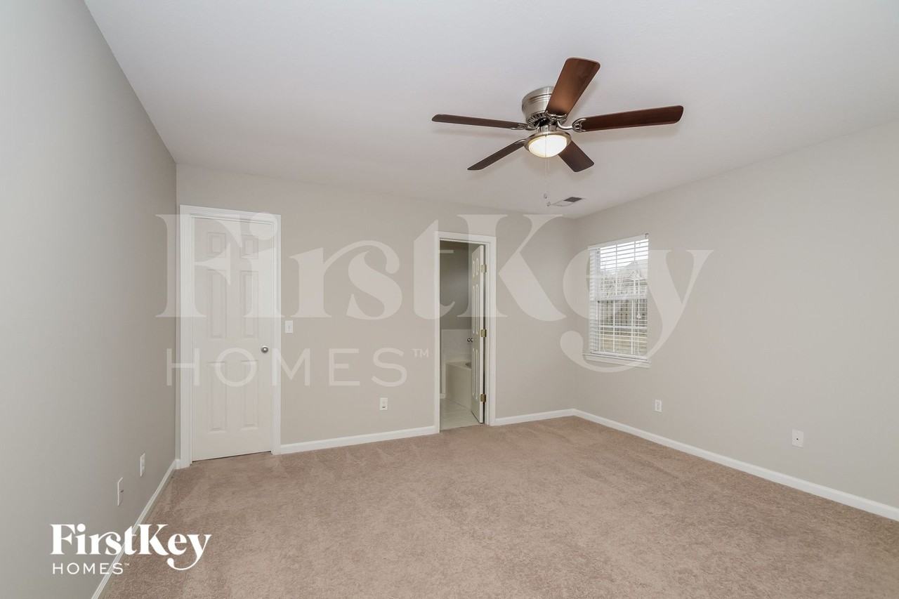 127 Renwick Ln - Photo 7 of 15