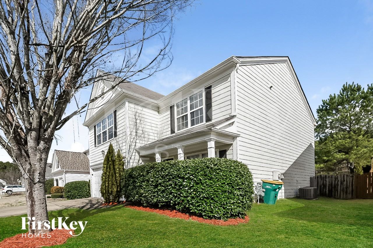 1020 Dunedin Trl - Photo 2 of 15