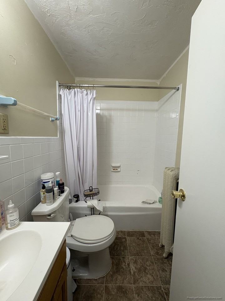 1120 Commonwealth Ave #2 - Photo 5 of 14
