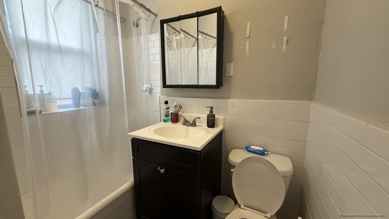 Woodstock Ave. & Kelton St. #7 - Photo 4 of 9