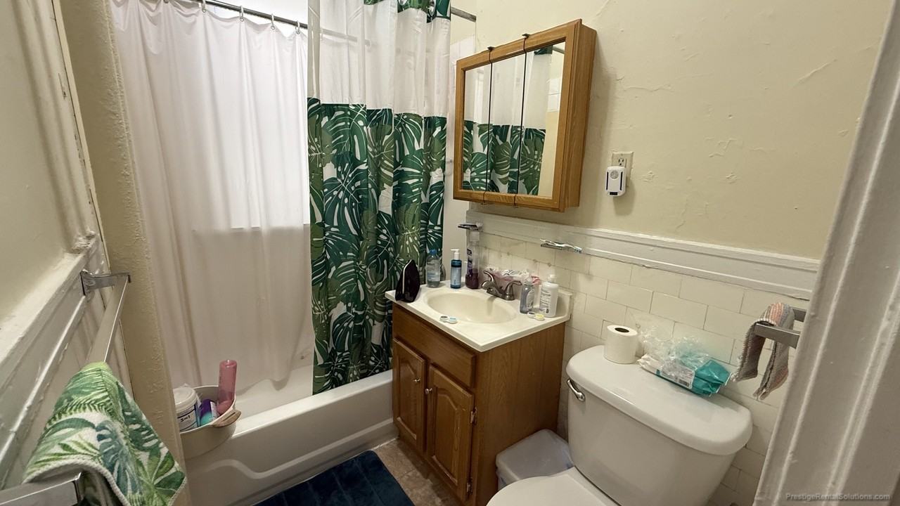 Woodstock Ave. & Kelton St. #4 - Photo 4 of 26