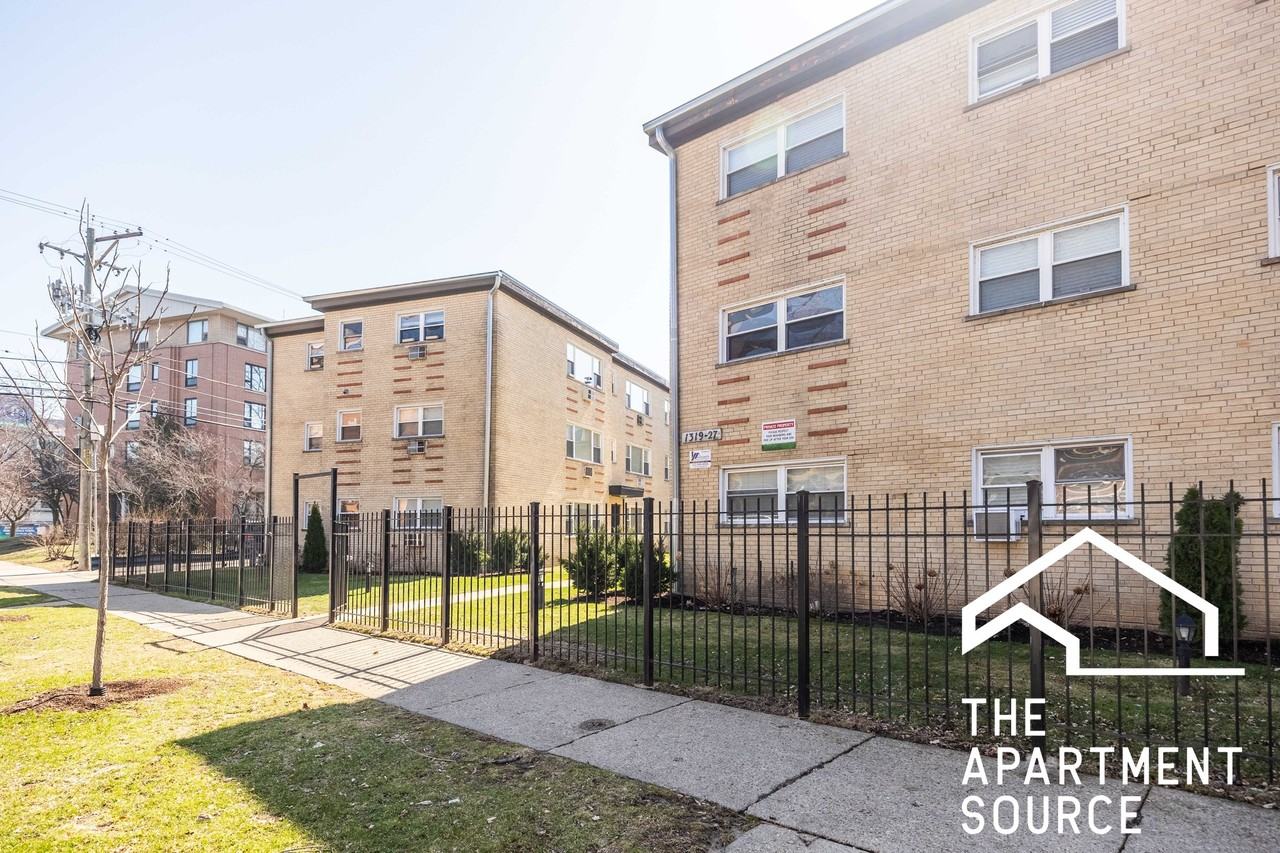 1319 W Sherwin Ave #GA - Photo 4 of 5