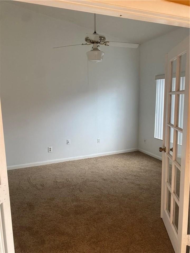 3551 Inverrary Blvd - Photo 5 of 22