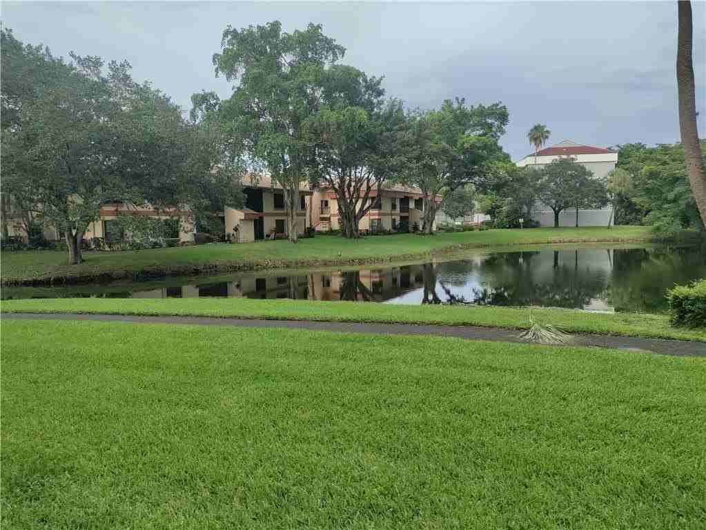 3050 Nw 42nd Ave Apt C103 - Photo 3 of 24