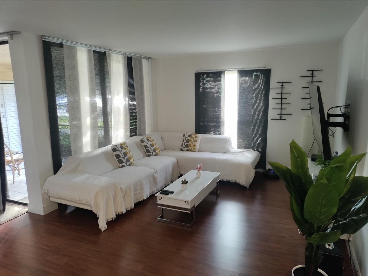 2852 Carambola Cir S Unit 2852 - Photo 7 of 18