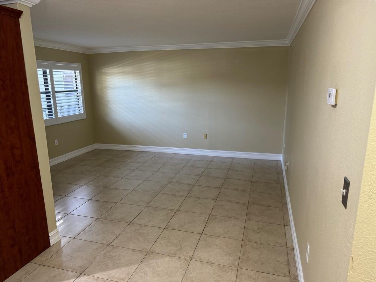 1925 Madison St #21 - Photo 4 of 10