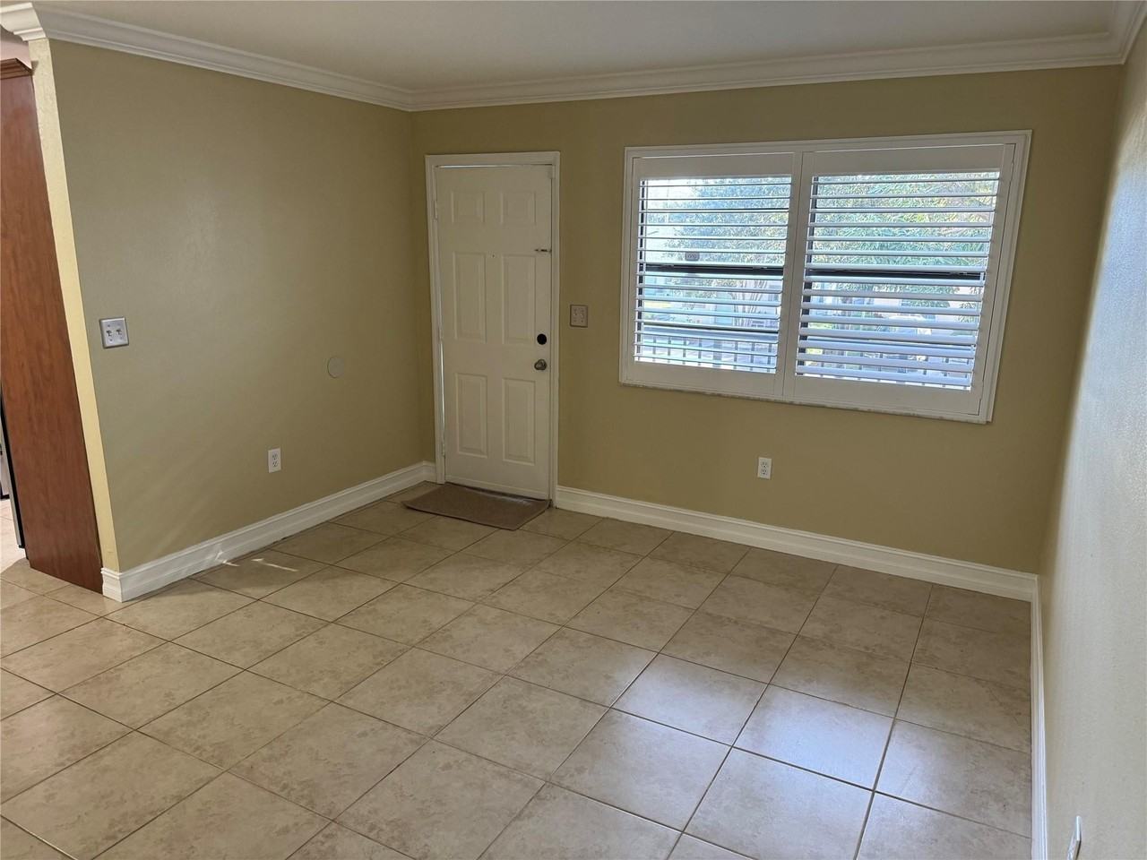 1925 Madison St #21 - Photo 6 of 10