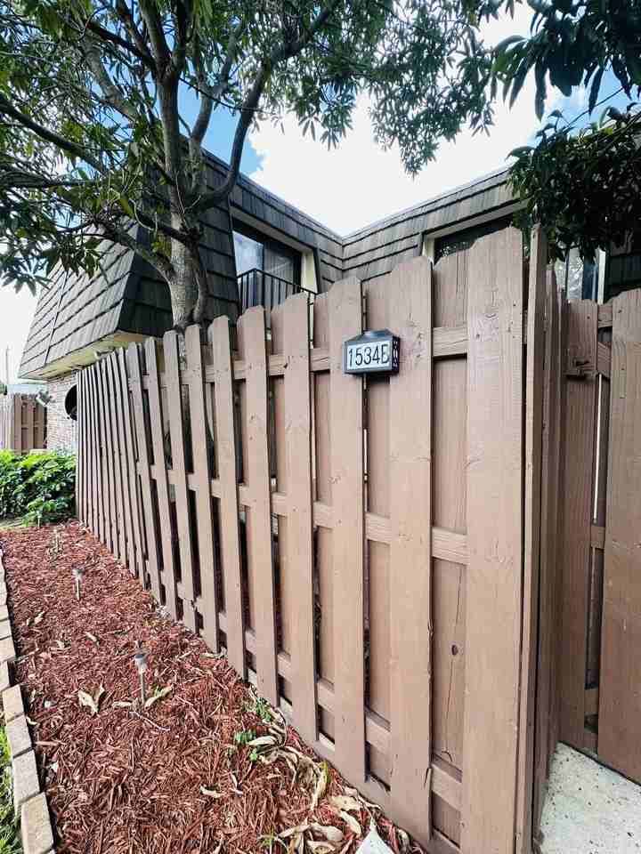 1534 Forest Lakes Cir Apt B - Photo 3 of 18