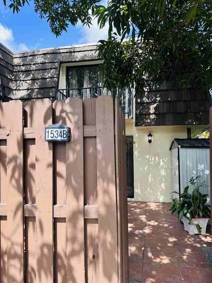 1534 Forest Lakes Cir Apt B - Photo 4 of 18