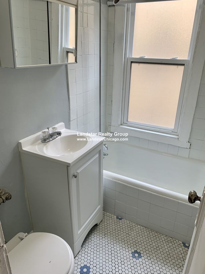 4606 N Beacon St #3A - Photo 5 of 13