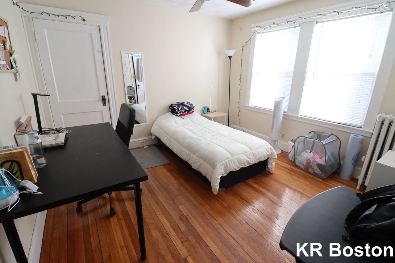 Beechcroft St #1 - Photo 2 of 16