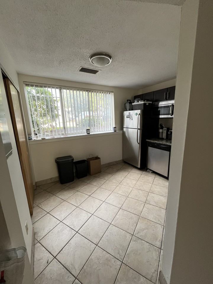 North Beacon St. & Market St #B1 - Photo 3 of 18