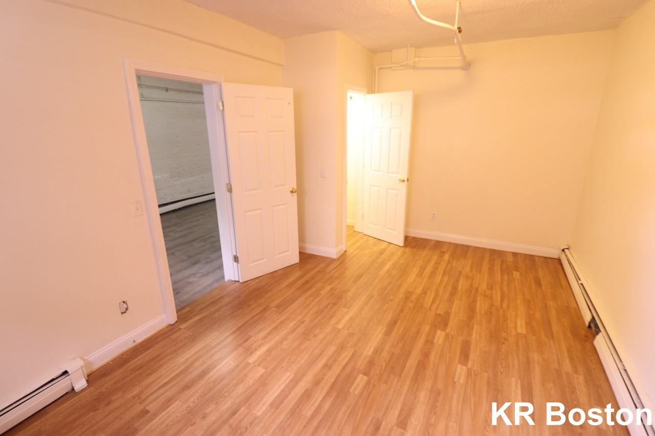 Commonwealth Ave #A - Photo 7 of 15