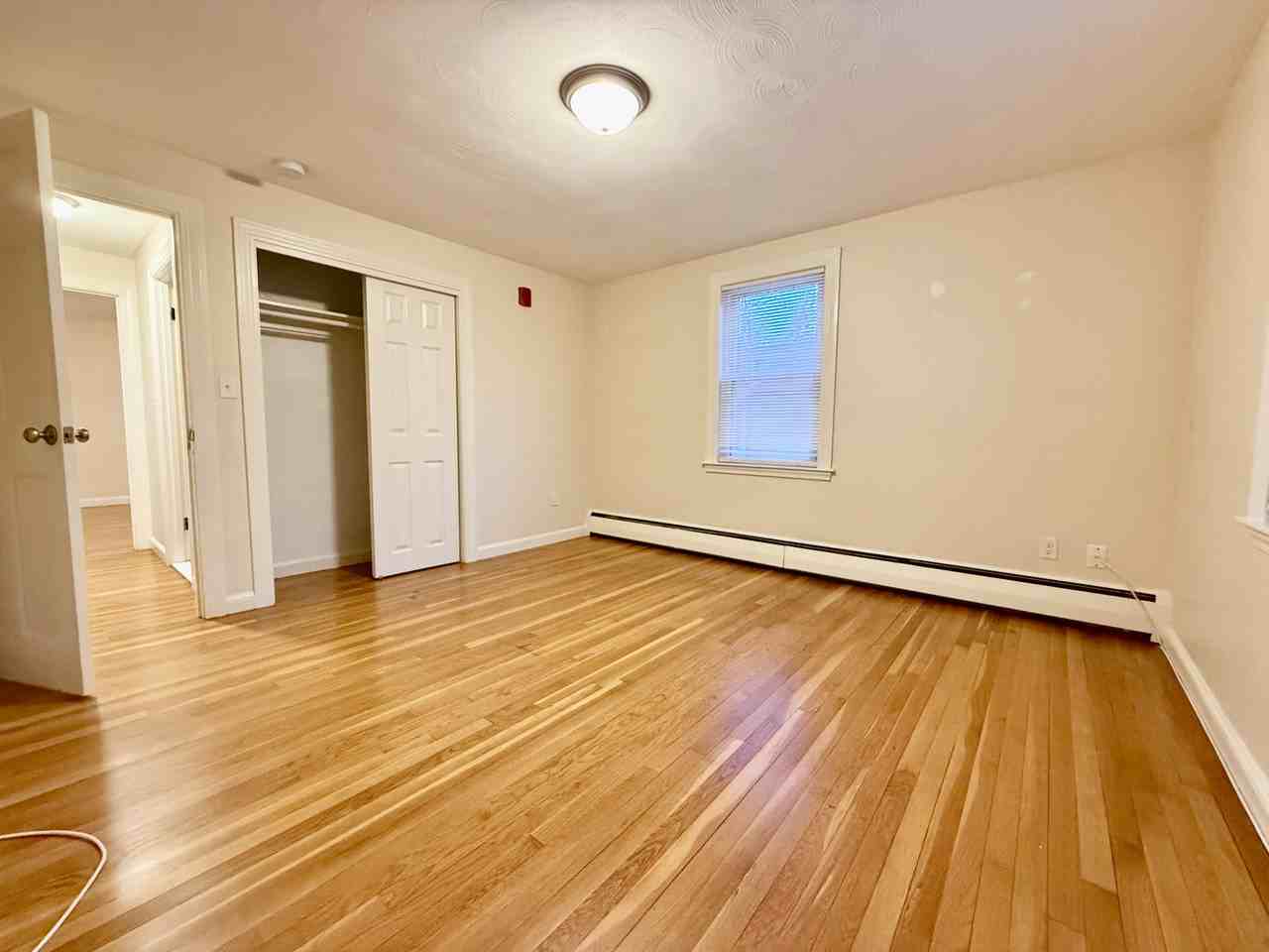 4833 Washington St #2R - Photo 7 of 14