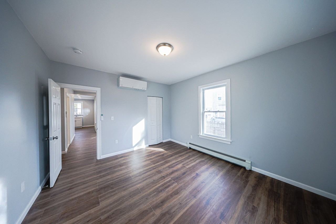 81 Alder St #C - Photo 4 of 24