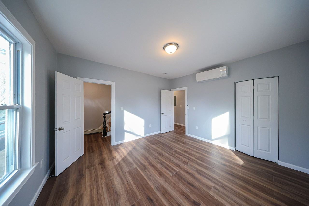 81 Alder St #C - Photo 5 of 24