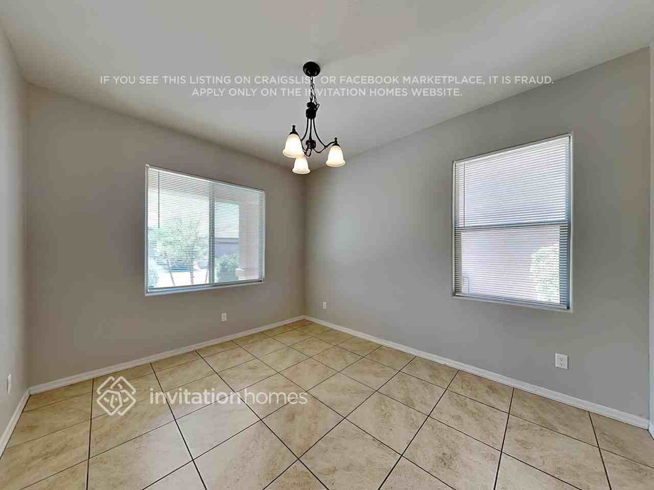 24446 W Sheraton Ln - Photo 5 of 18