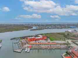 featured image of 411 Sailfish St