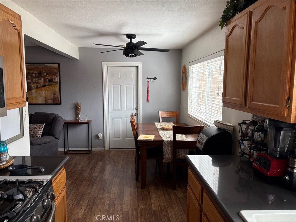5128 Acacia Ave - Photo 4 of 11