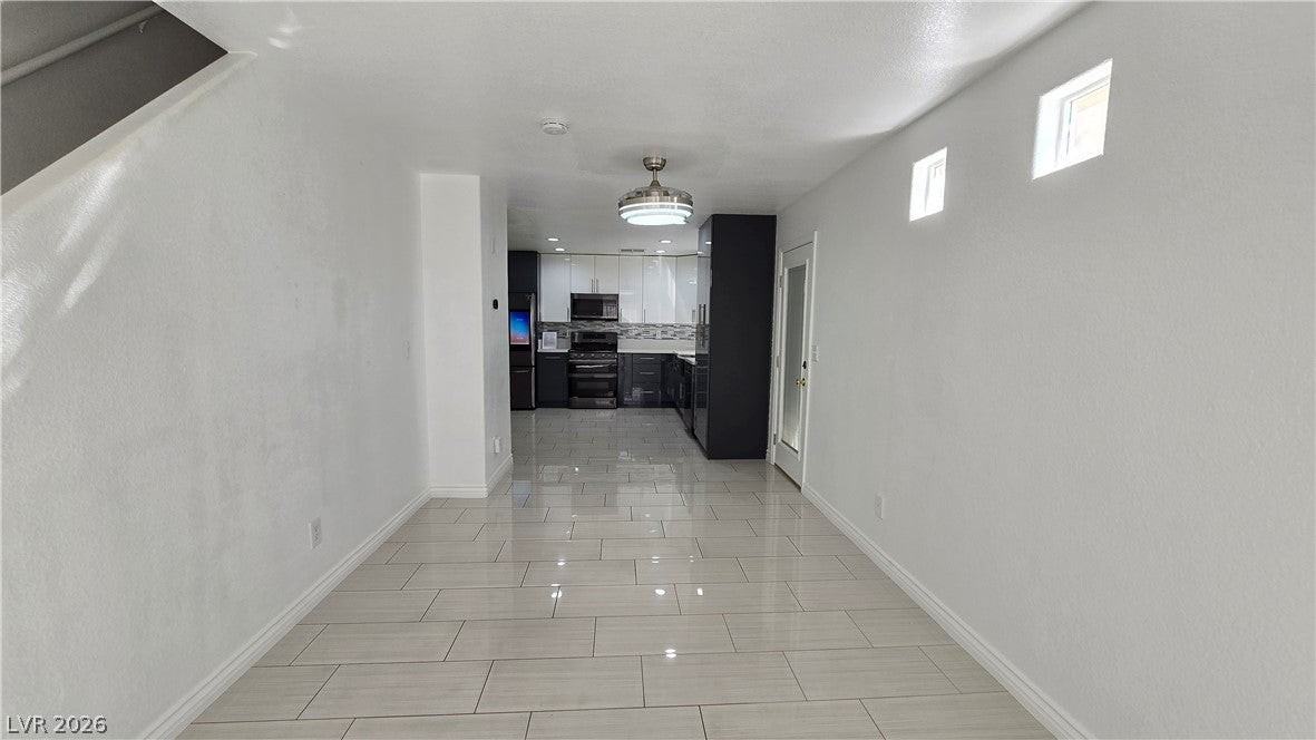 5256 Paradise Valley Ave - Photo 2 of 31