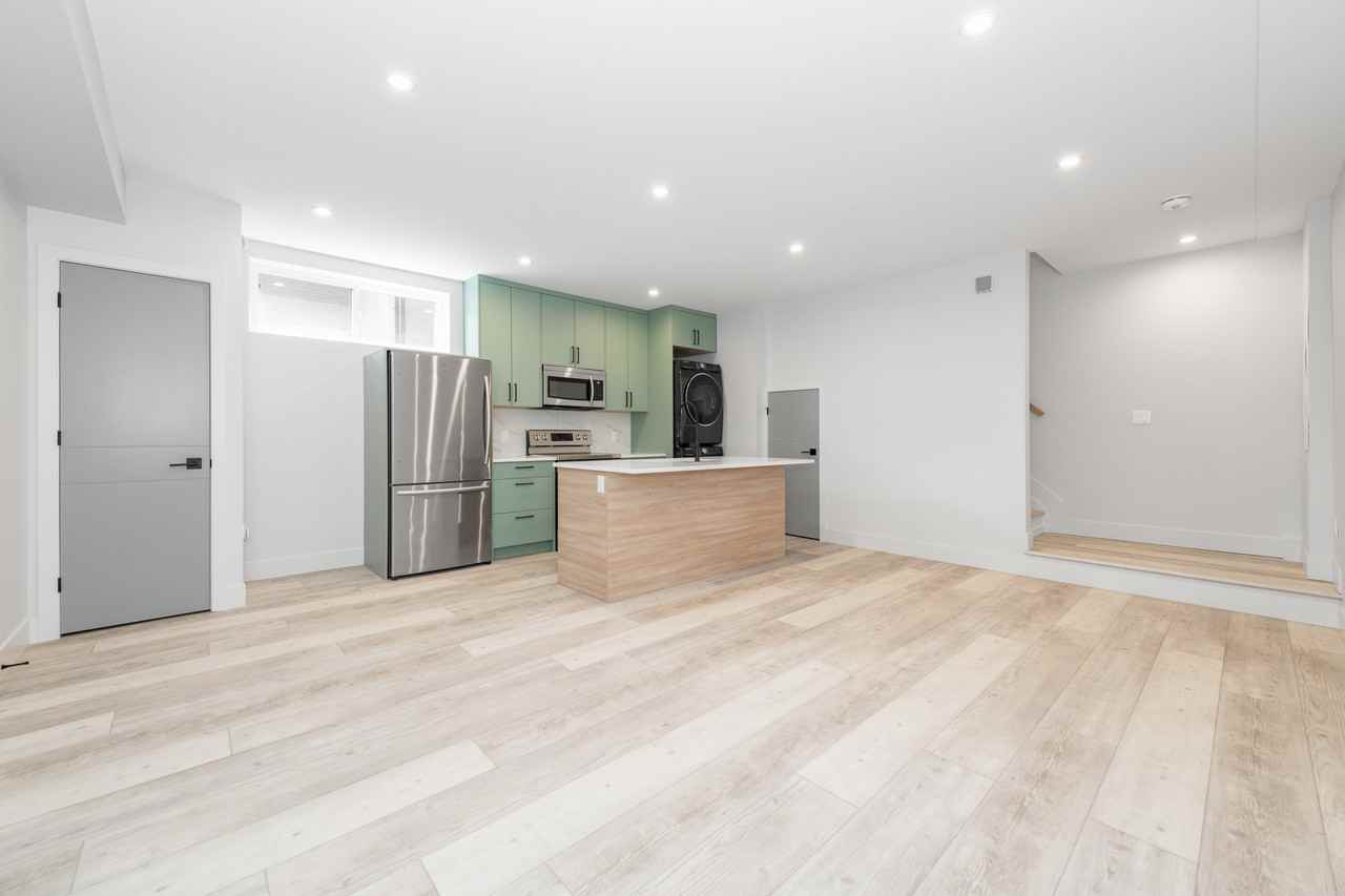 39 Laval - Photo 6 of 10