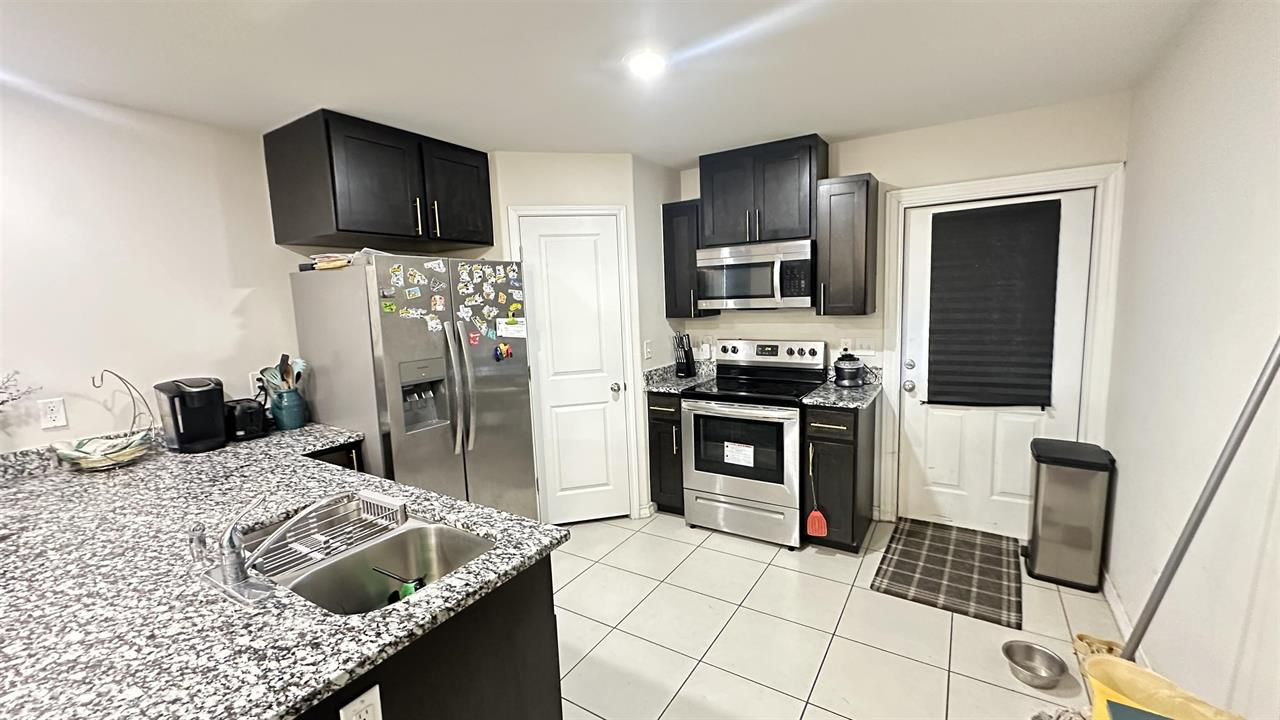 3614 Jorge Sosa Dr - Photo 5 of 16