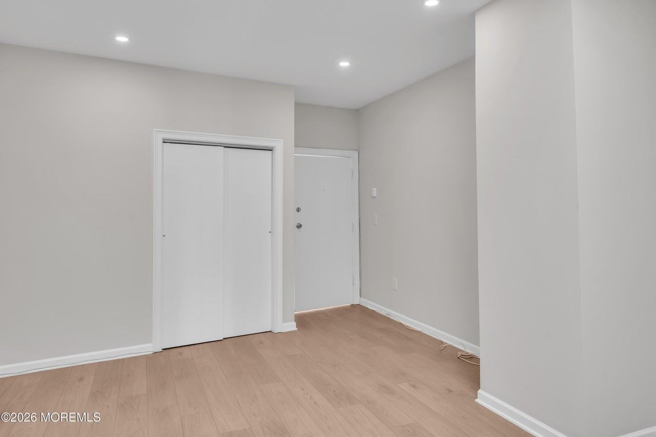 31 W Front St - Photo 5 of 21