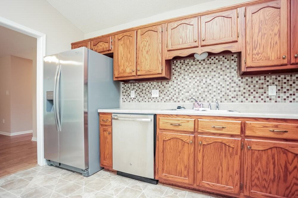 8035 Park Pike Dr - Photo 5 of 15