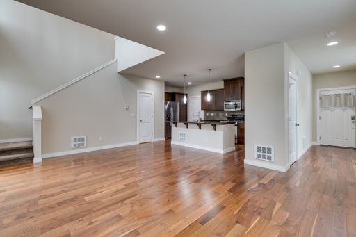 215 164th Pl Se - Photo 5 of 21