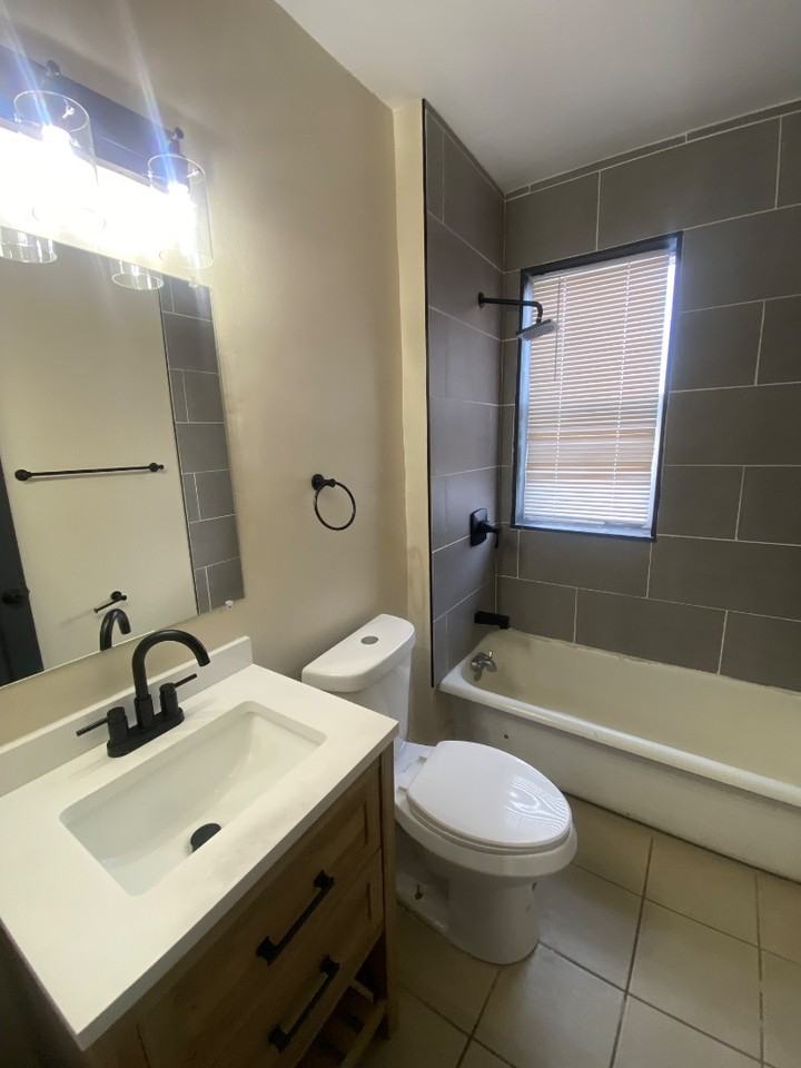 4301 Potomac St #2E - Photo 4 of 6