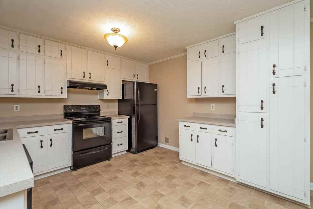 5972 Nell Ln - Photo 7 of 17