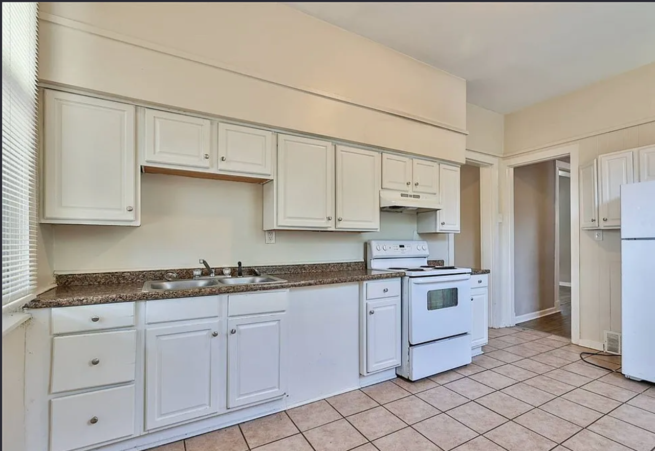 578 Considine Ave - Photo 7 of 14