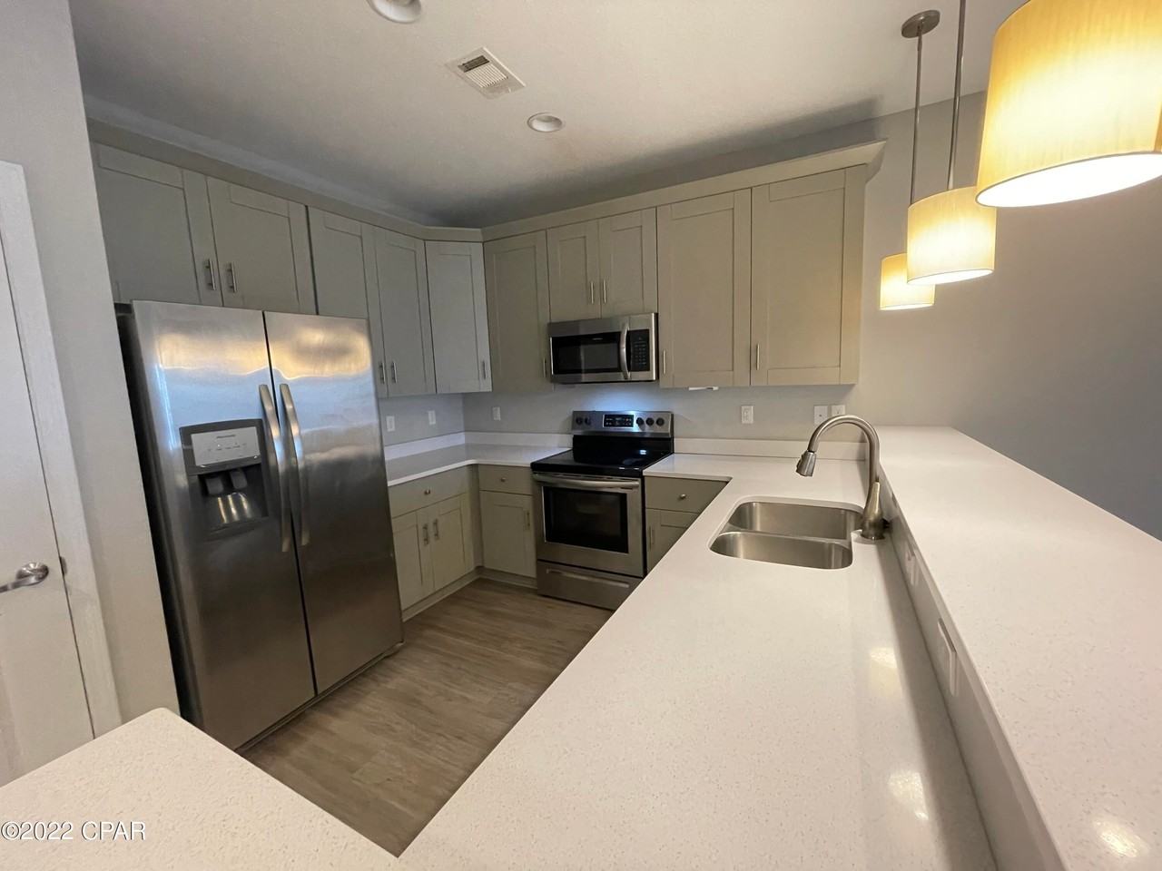22940 Ann Miller Rd - Photo 7 of 34